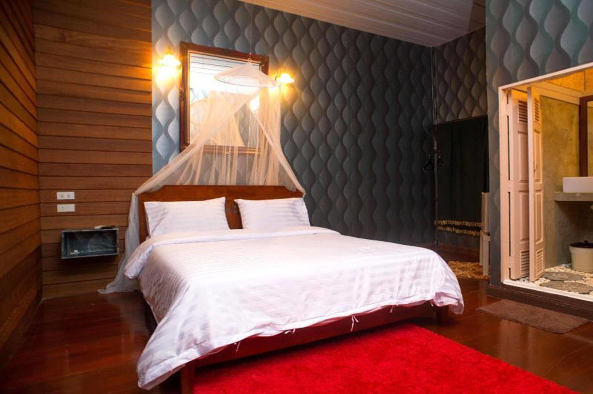 Tamajun Hotel Chanthaburi Extérieur photo